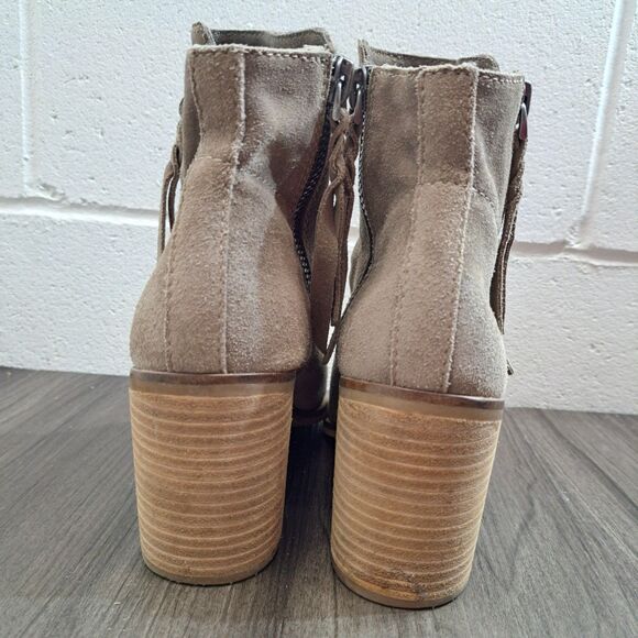 Dolce Vita Western Boots, Gray Ankle Suede Booties 3.5" Heel Women's Size 9.5M - Picture 4 of 8